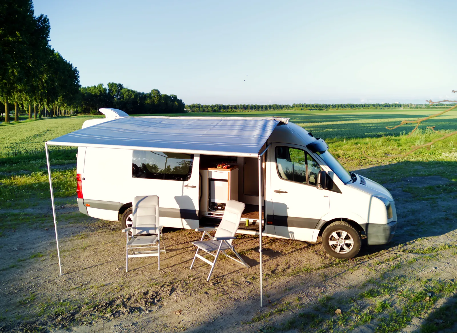 Albatros off-grid campervan exterior, VW Crafter L3