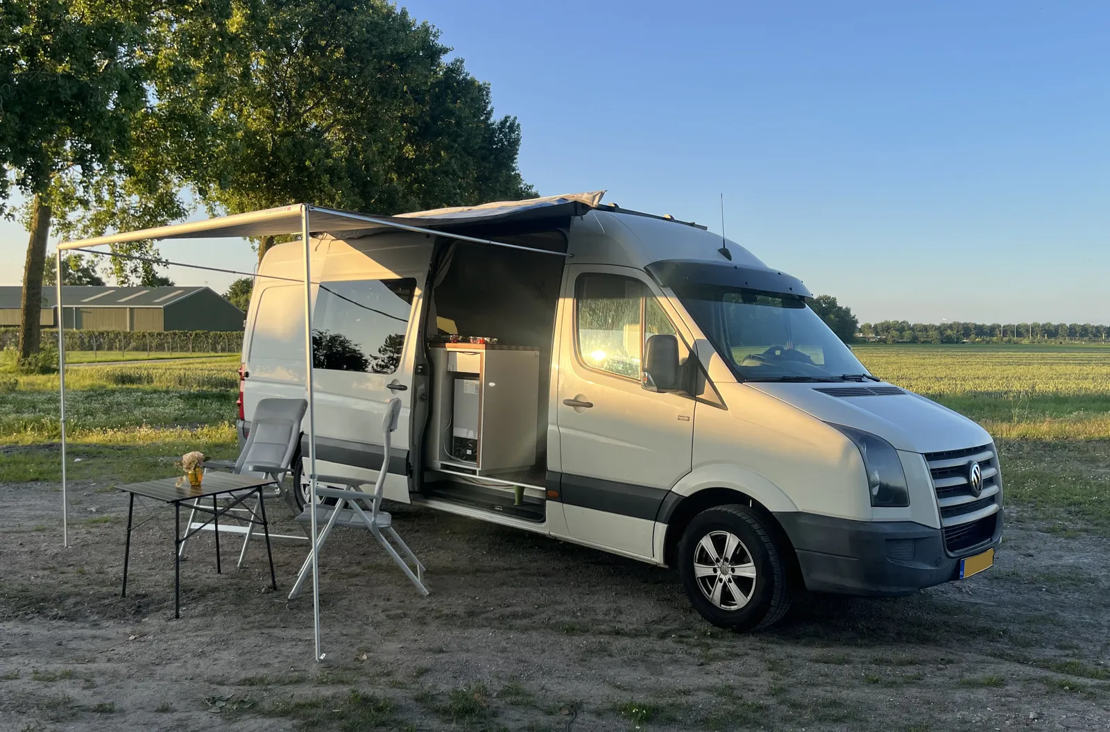 Albatros campervan hire Amsterdam – premium vanlife VW Crafter L3