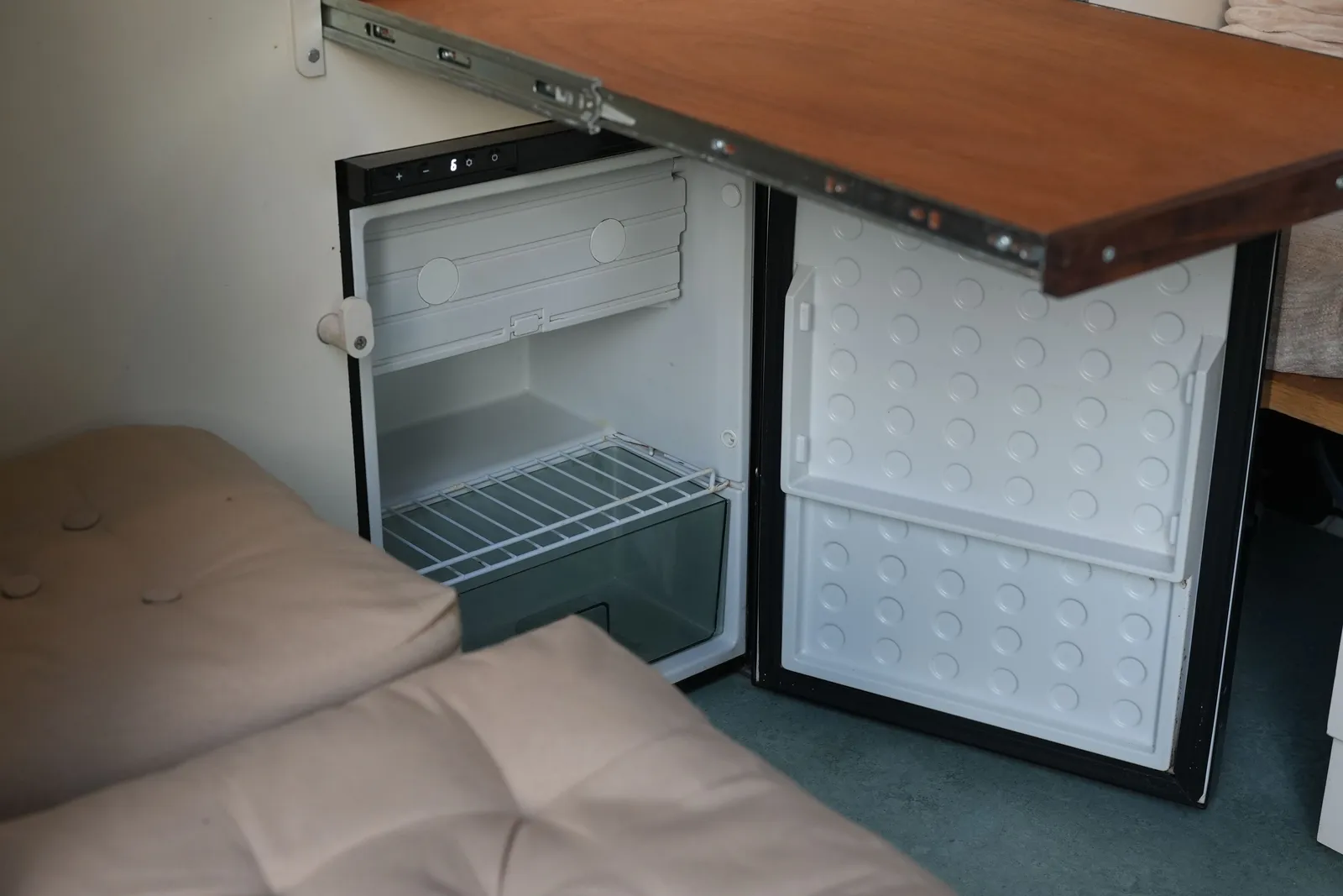 Zonnewijzer campervan interior detail