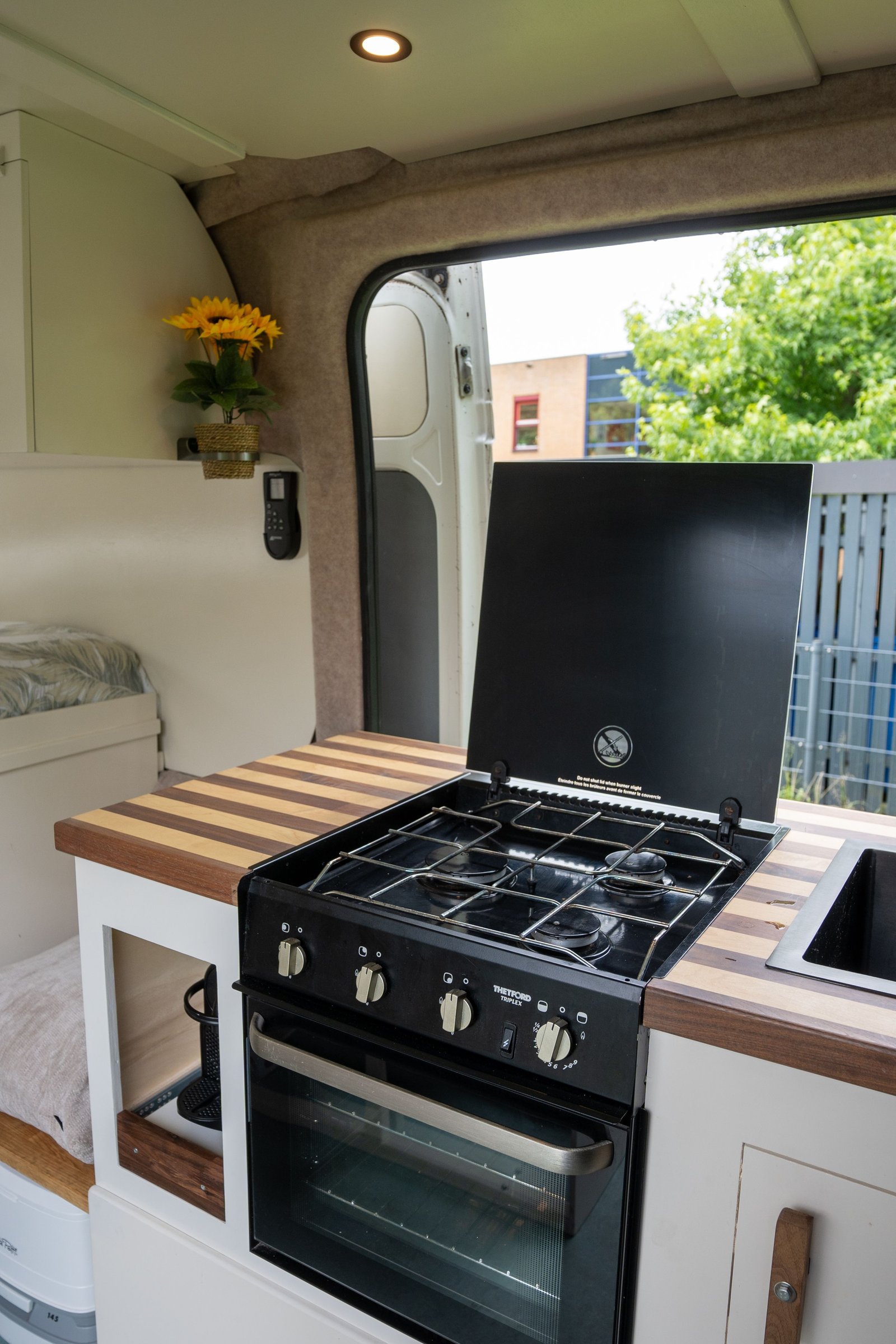 Zonnewijzer campervan atmosphere