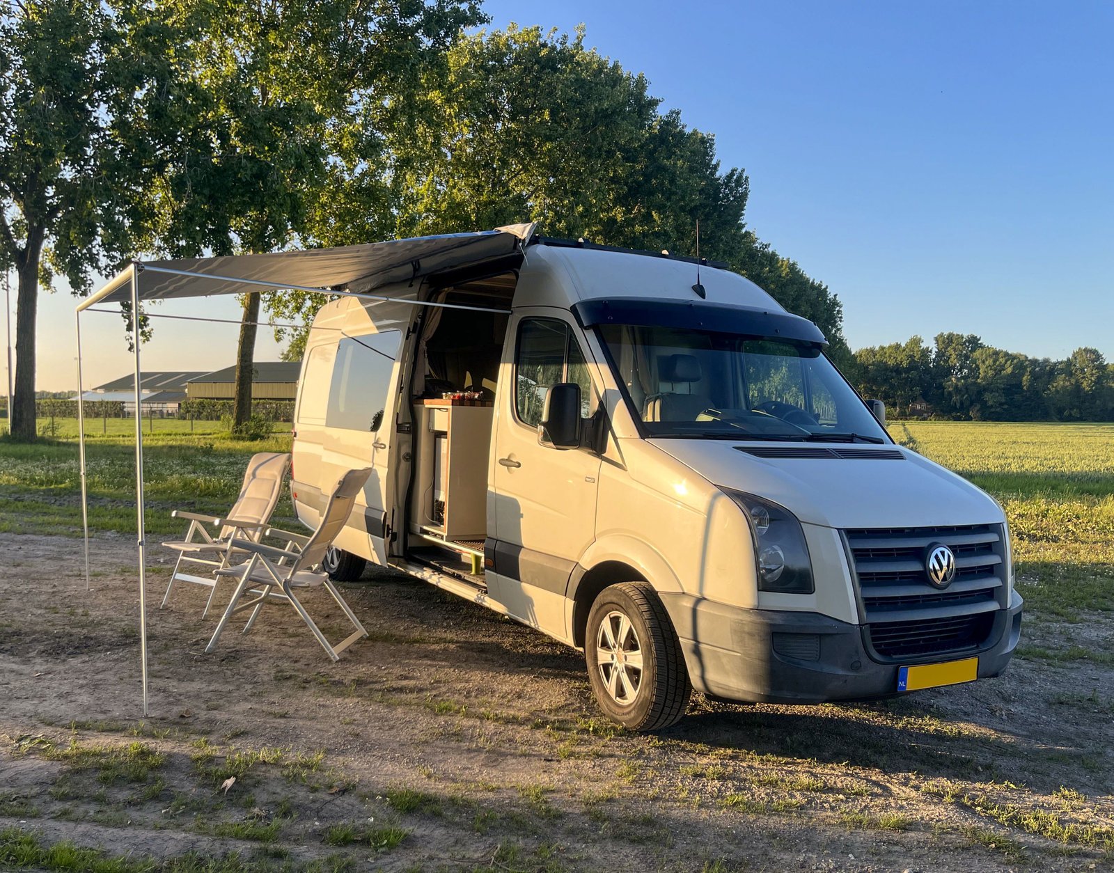 Albatros luxe buscamper huren Amsterdam – premium off-grid campervan