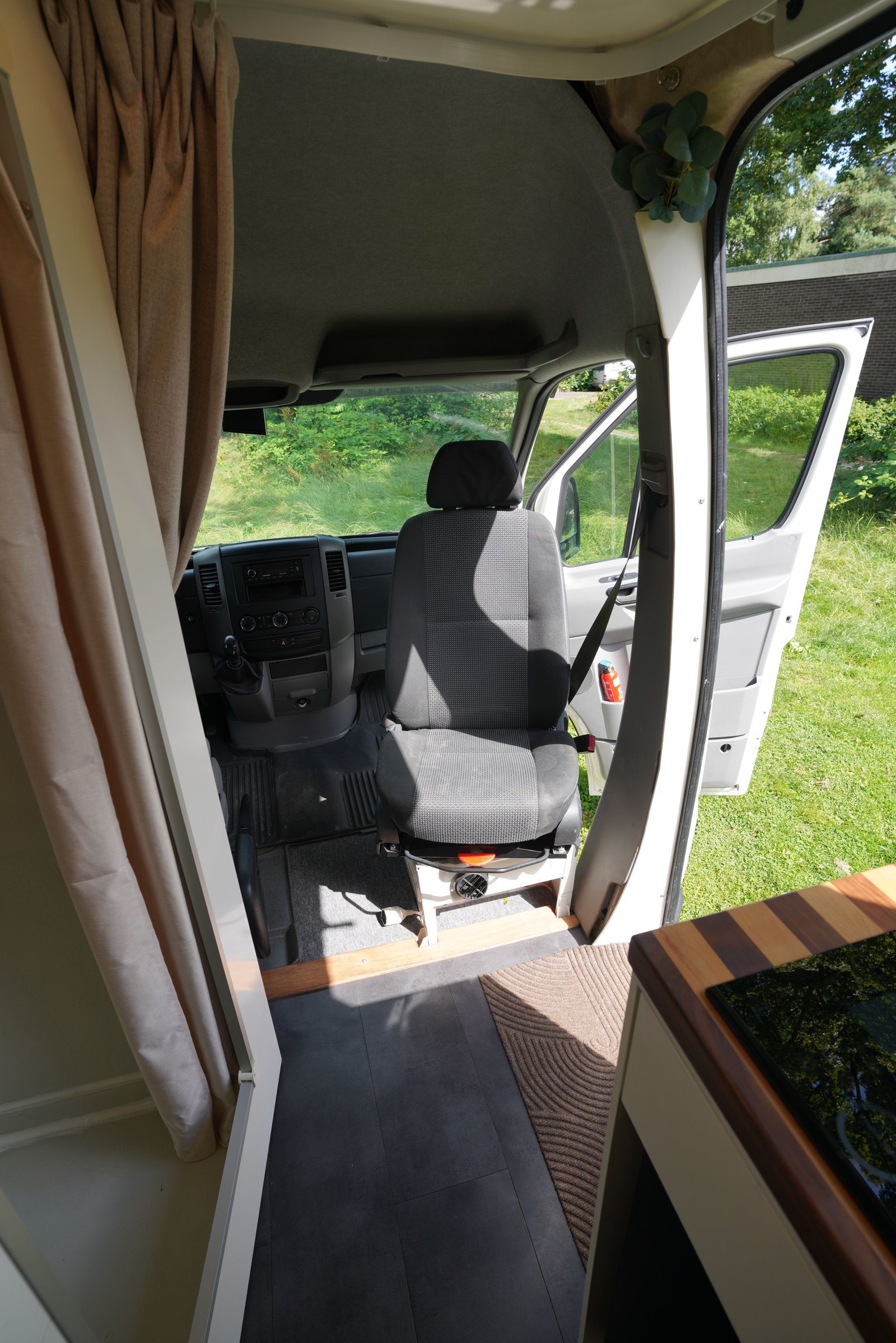 Albatros campervan exterior