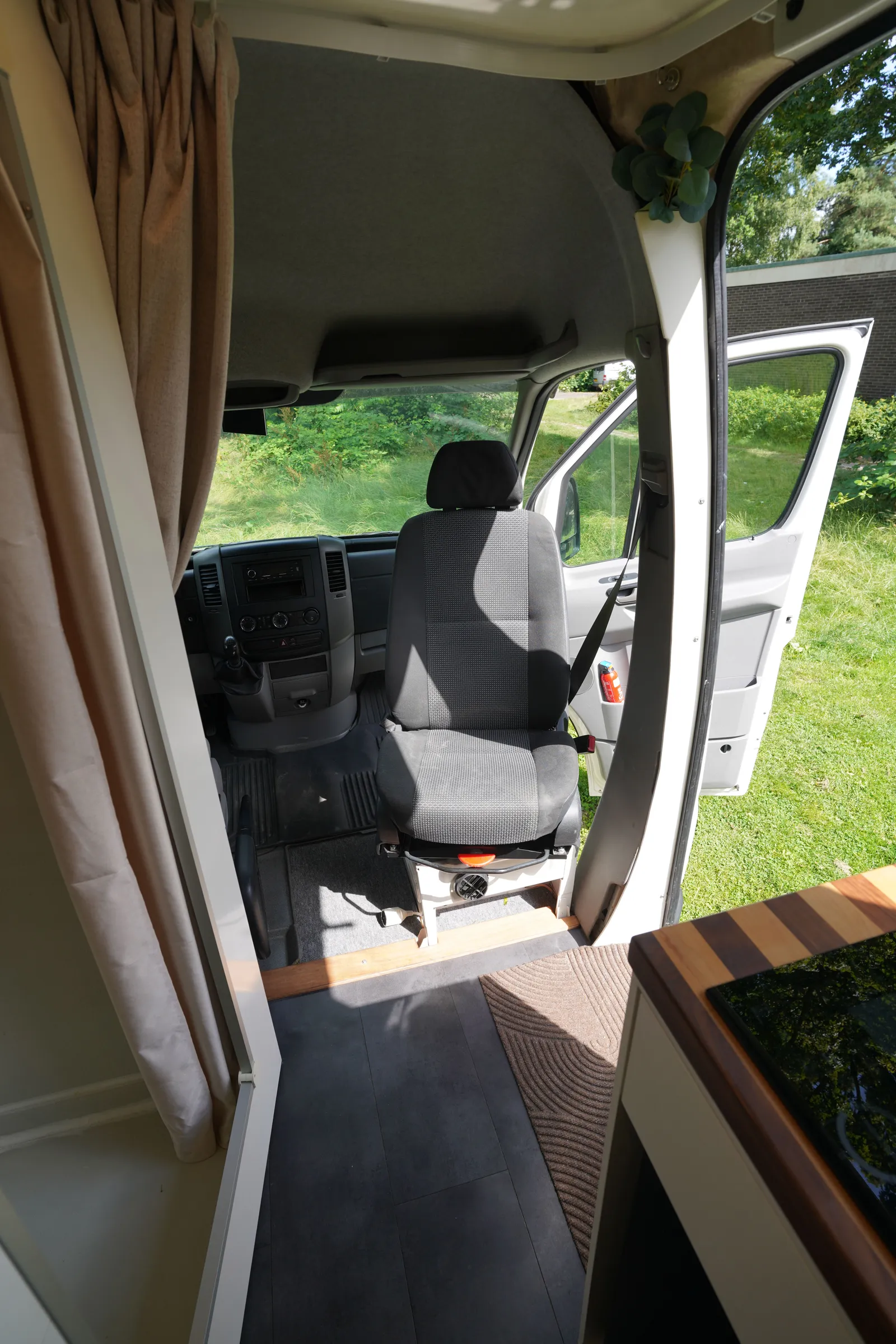 Albatros campervan exterior